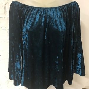 Sexy Teal Velvet off the shoulders top sz medium